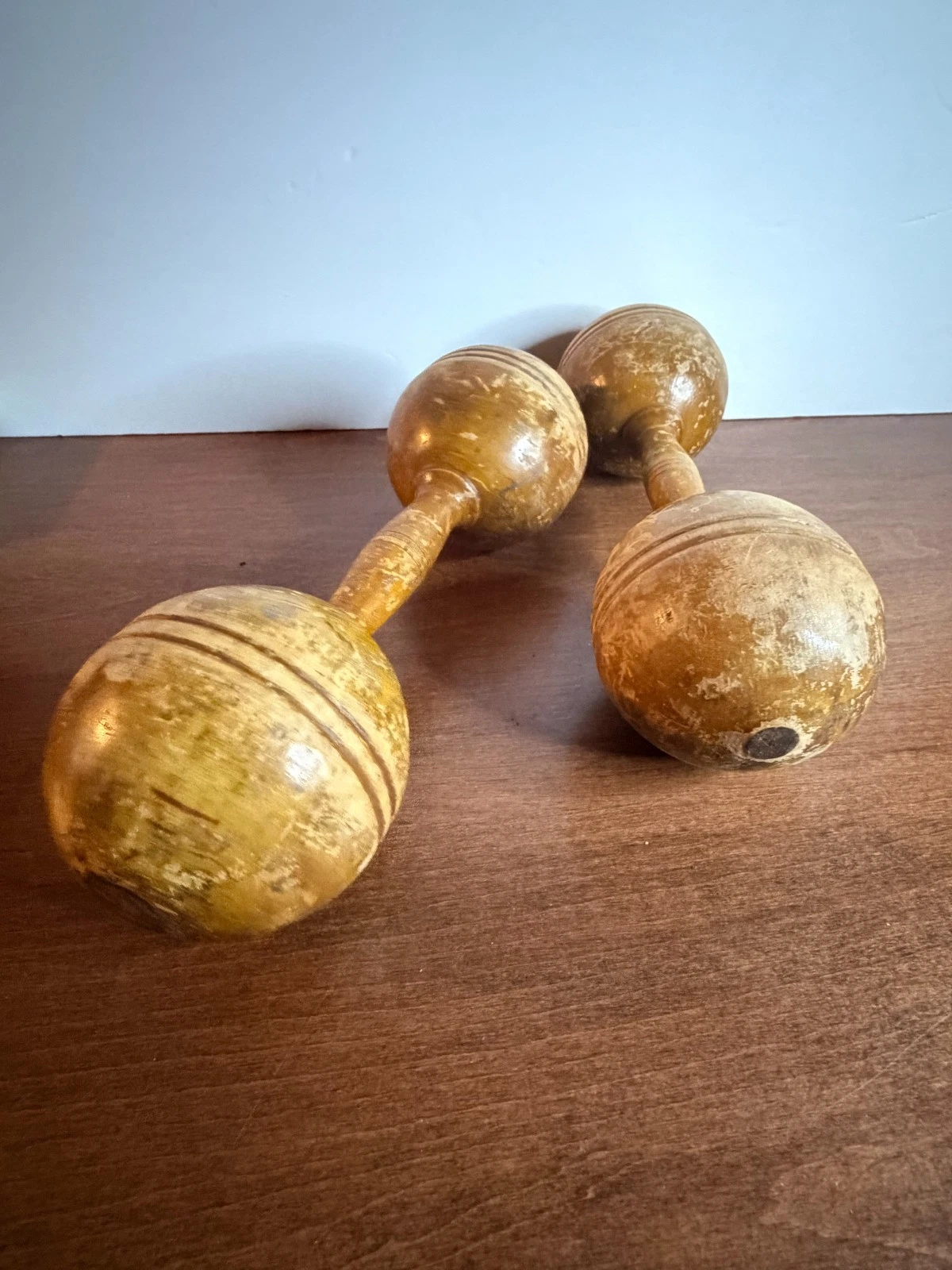 VINTAGE ANTIQUE WOOD WOODEN DUMBELL EXERCISE WEIGHTS 1920'S 1 LB