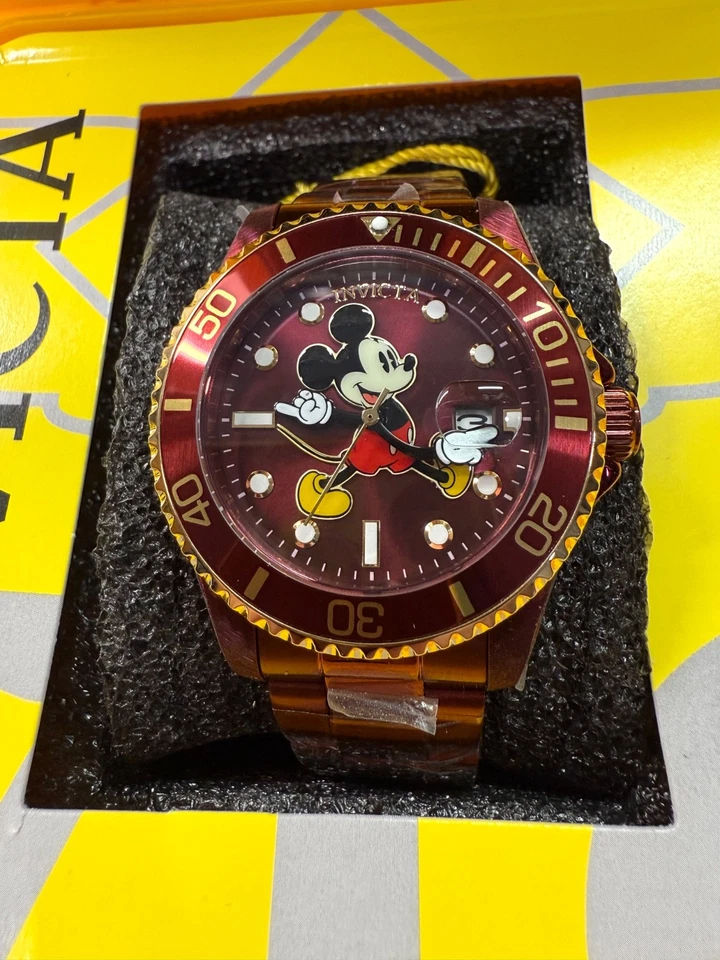 Reloj Hombre Invicta Disney Edición Limitada Mickey Mouse - 40mm, Rojo (41197) Foto 2 de 4
