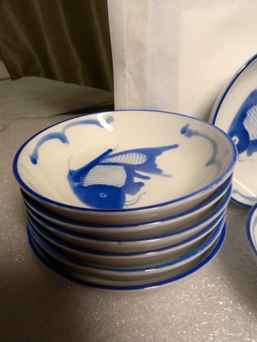 Vintage Porcelain Handpainted Koi Carp Fish Set Of 8 Sauce Bowls 4 in By 1 in - Picture 3 of 10