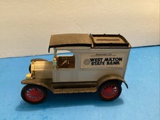 ERTL 1913 Ford Model T Van Bank