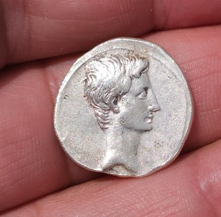 Ancient ROMAN coin Octavian Augustus 44 27 BC AR Denarius. Rome 3.58 g.
