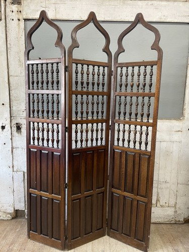Solid Wood 3 Panel Room Dividers Folding Privacy Screen Gothic top Raised Panel