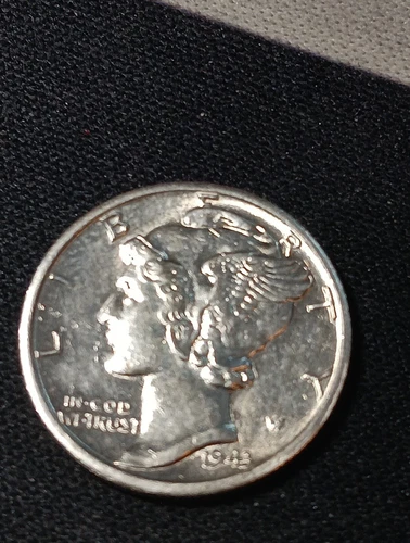 👉1943  Mercury Dime BU Choice  Split Bands