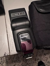 Neewer TT560 Speedlite Flash for DSLR Canon Nikon with Camera Hot Shoe