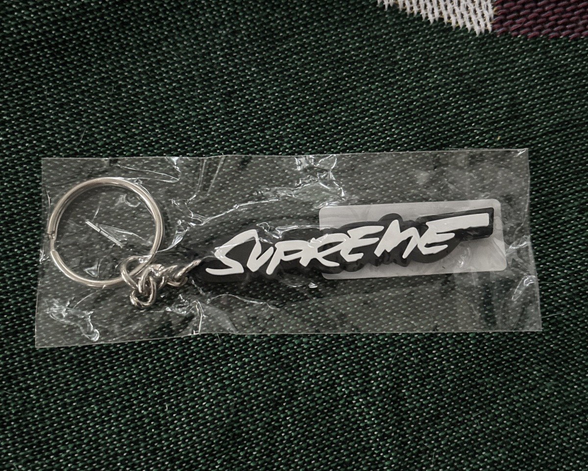 ★20AW WEEK3★Supreme futura logo keychain SUPREME FUTURA LOGO KEYCHAIN RED FW20 WEEK 3 (BRAND NEW