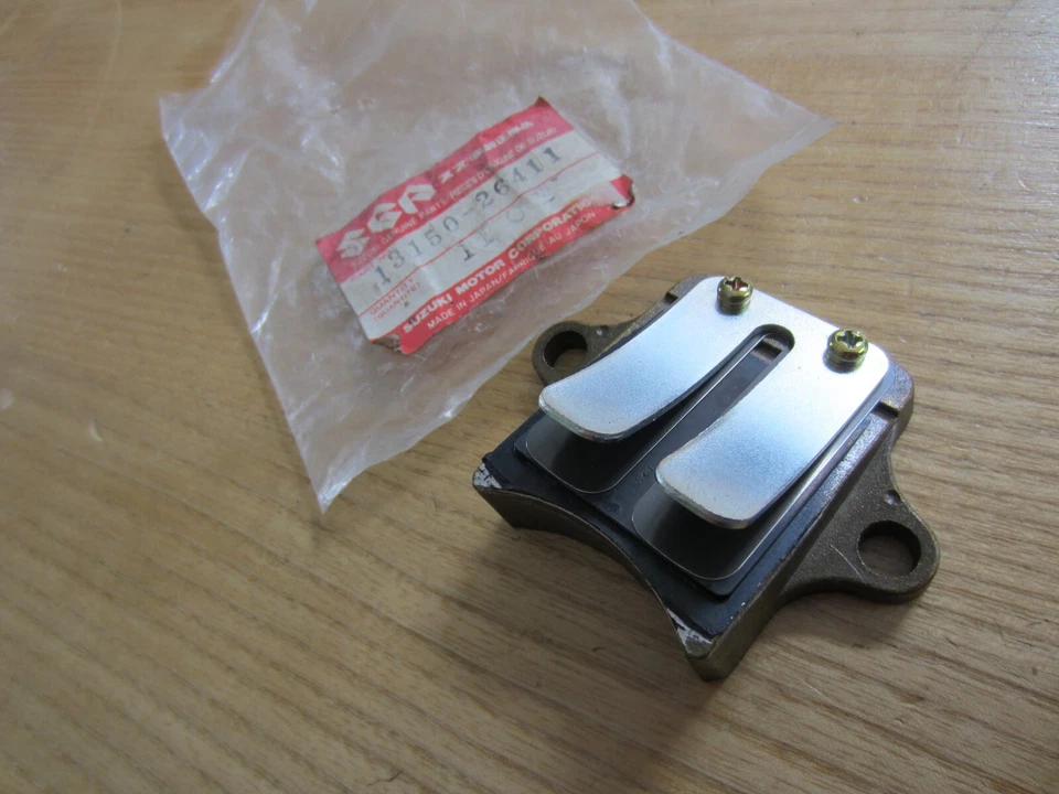 Suzuki NOS 1315026411 Valve Assy Reed DS80 JR80 PV50 RG80 RMX50 ZR50 TS50 Foto 3 de 3