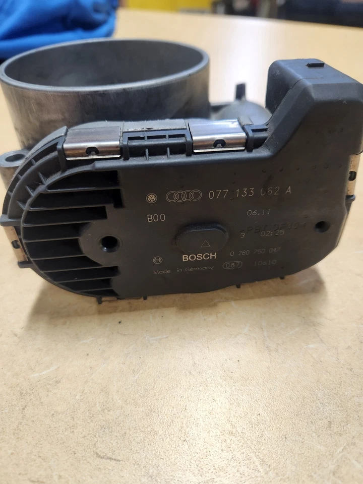 Audi S5 2012 4,2 L V8 84 mm carrocería del acelerador 077133062A Foto 3 de 4