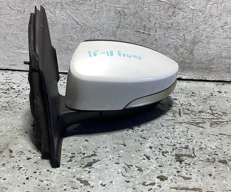 2015 2016 2017 2018 Ford Focus LEFT Driver Side Power Mirror 12 Pin Heated Oem