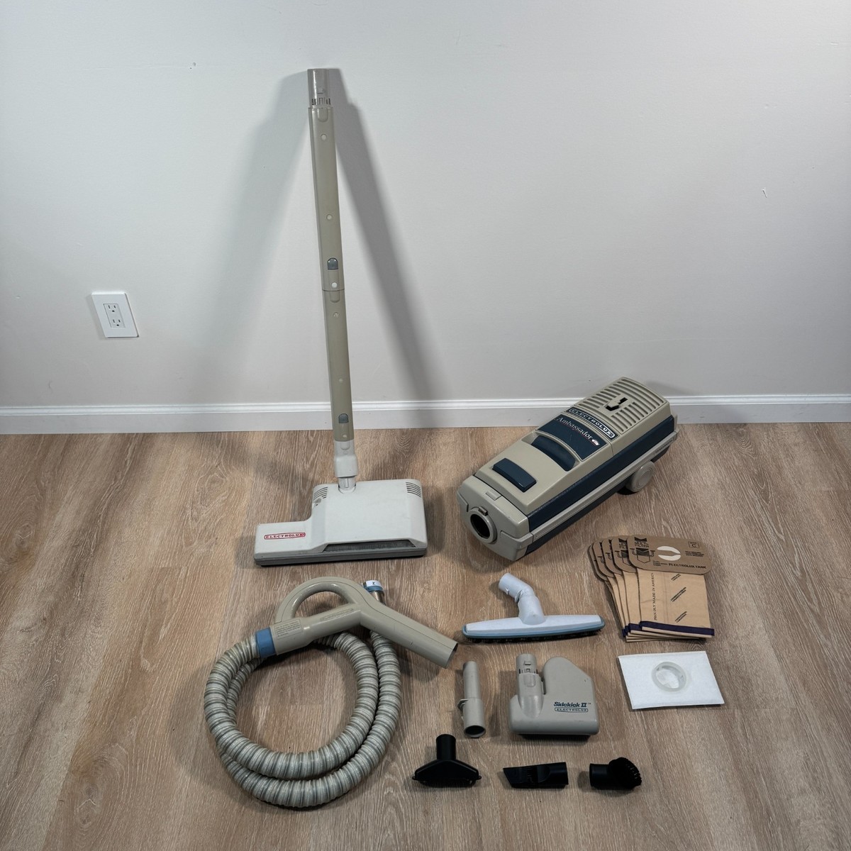 Electrolux LUX Ambassador III Canister Vacuum BUNDLE Power Nozzle