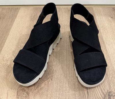 Eileen Fisher 'Chant' Black Tumbled Leather Wedge Sandals Size 8 $198 Comfort