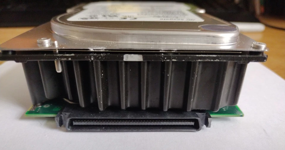 Vintage Seagate Cheetah ST118202LC 18.2GB 10K  SCSI Ultra2 3.5'' Full HDD - Image 3 of 4