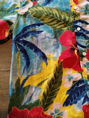 FINS Hawaiian Shirt Men's Floral All Over Print Hawiian Camp Size L Outdoor USA - Picture 6 of 10