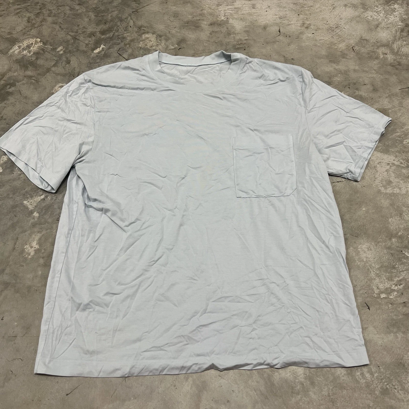 Lululemon Shirt Men's Size Large Pocket Tee Blue Cotton Blend