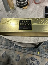 Soleil Professional Solid Ceramic Flat Iron Magnetized  Shampoo/Conditioner