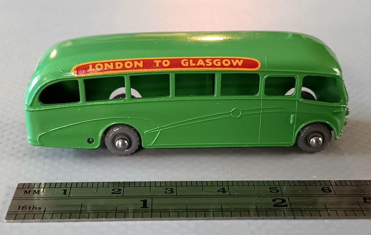 Matchbox Lesney Bedford Duple Luxury Coach Bus No 21 England
