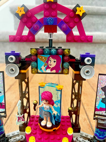 Lego Friends Pop Star Show Stage 41105 - Great Condition, Complete with Manuals