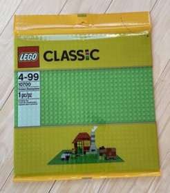 LEGO - Classic Baseplate White And Green, 10700, 11010. Brand New! Never Opened