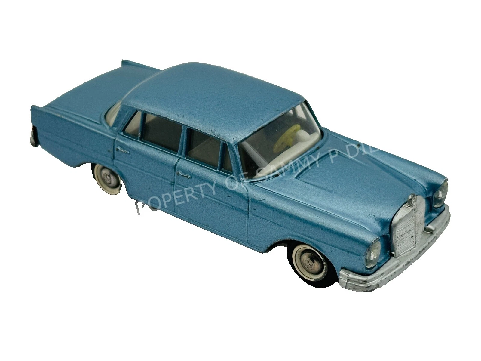 Tekno Mercedes-Benz 1:43 Diecast coches, camiones y camionetas