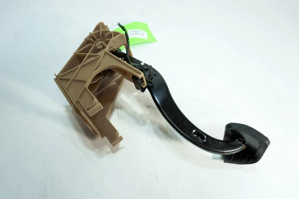 06-08 Conjunto de pedal de freno de parada automática BMW 750Li E66 E65 OEM AT 6752517 5068 Foto 3 de 4