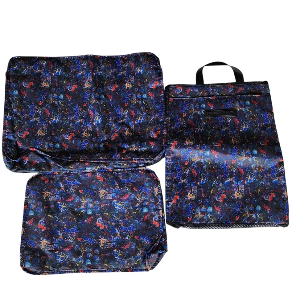 Robert Graham ~Shirt Folder + 3 Nesting Packing Cubes Travel Set MSRP $125 NWOT - Image 2 of 4