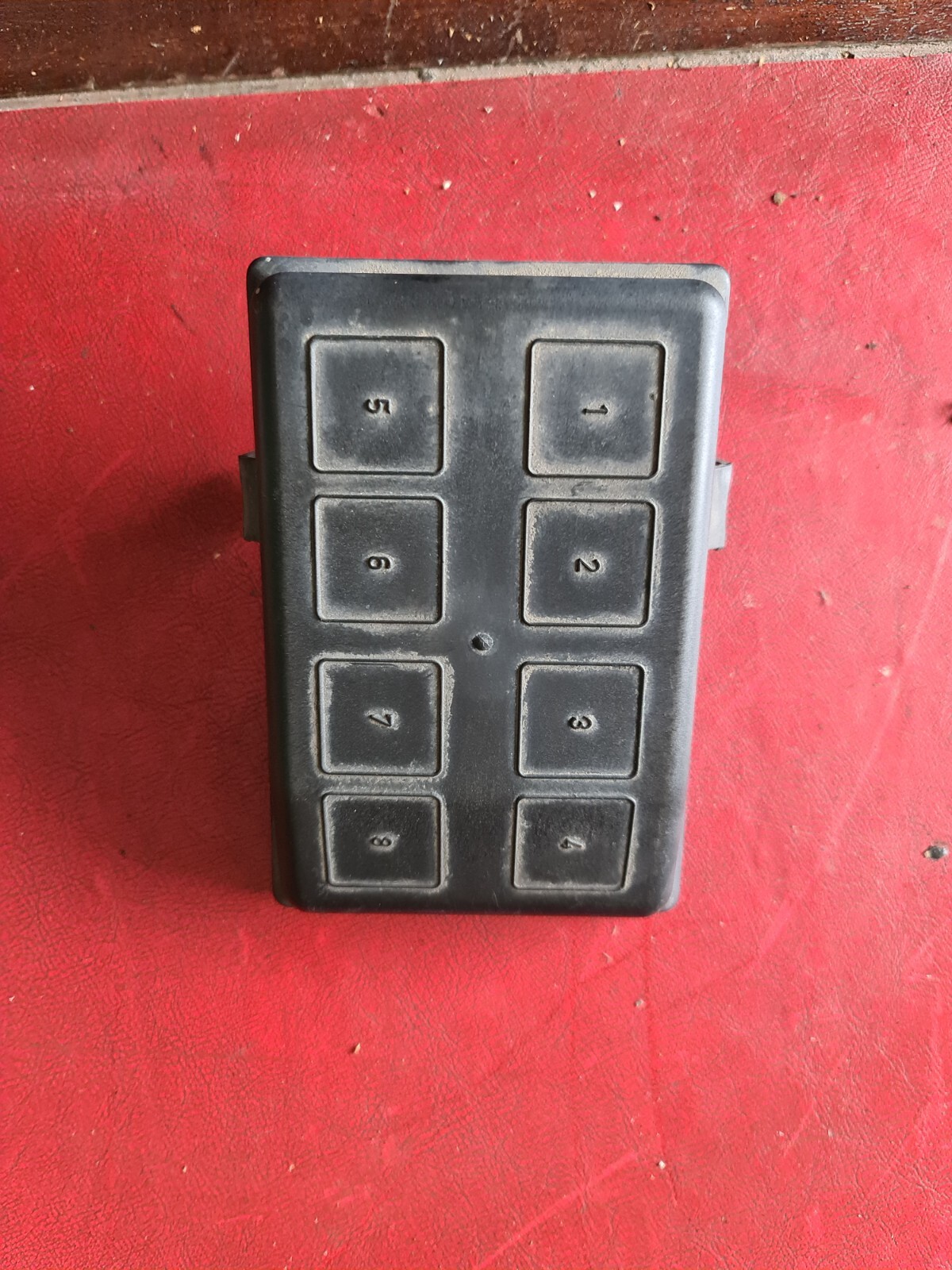 VAUXHALL/OPEL ZAFIRA MK1 UNDER BONNET RELAY BOX COVER LID - 09132702