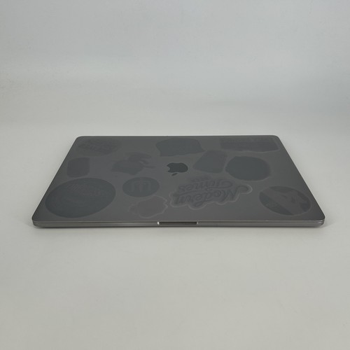 MacBook Pro 15 Touch Bar Gray 2017 3.1GHz i7 16GB 512GB SSD Radeon Pro 560 READ - Picture 9 of 12