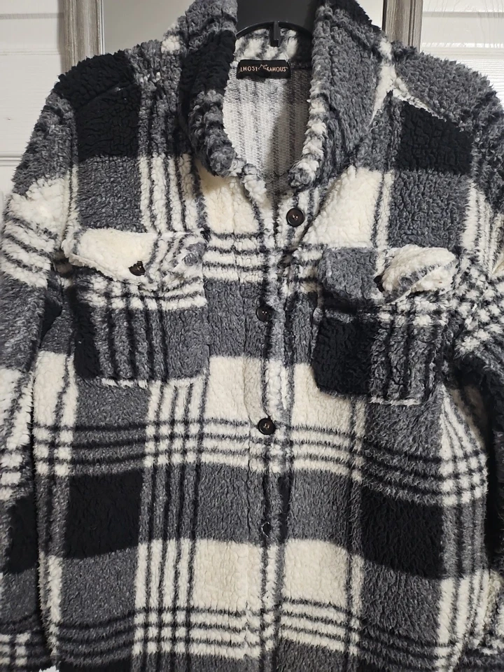 Chaqueta corta Sherpa para mujer/casi famosa Sherpa negra, blanca a cuadros Buffalo XL Foto 4 de 4