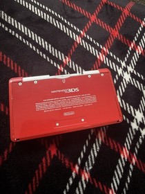 Nintendo 3DS Handheld System - Flame Red