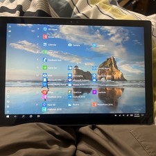 Microsoft Surface Pro 4 12.3 Touch Intel Core i5-6300U 2.4GHz 4GB RAM 128GB SSD