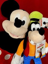 Official Disney Store M Mickey Mouse  S Goofy Plush, New 