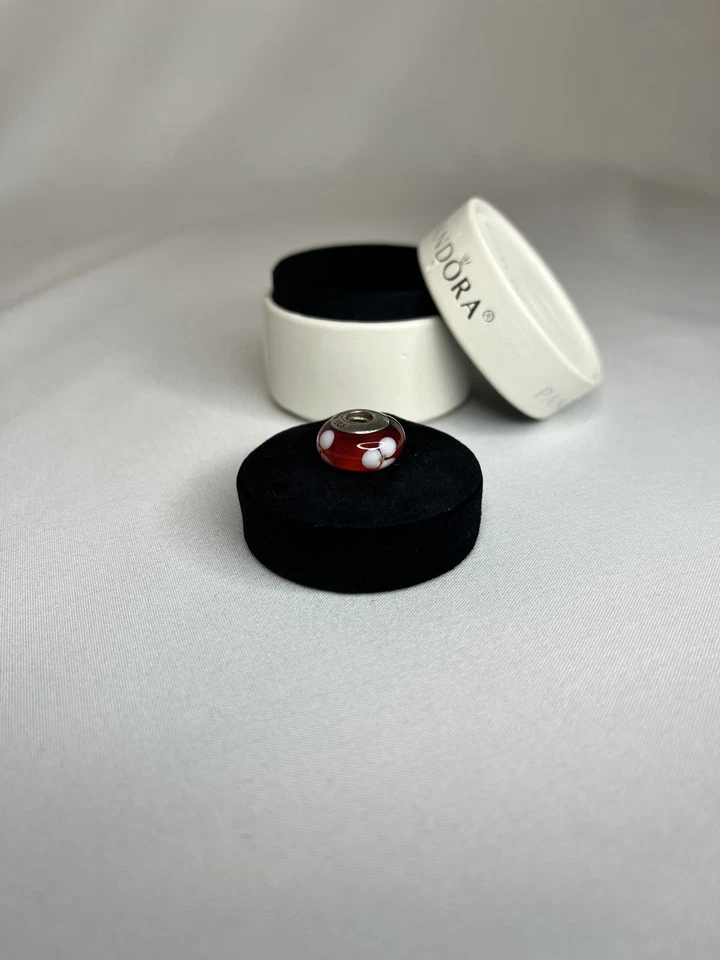 Pandora Cristal de Murano Rojo con Flores Blancas Retirado Raro - Solo Dije Foto 4 de 4