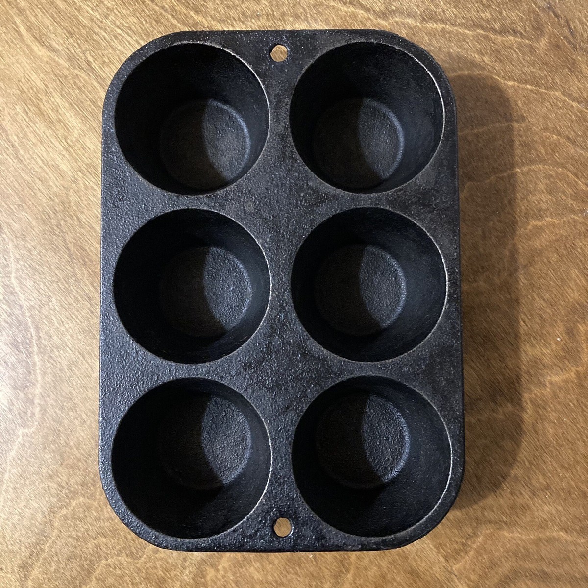 Lodge 6-Cup Cast Iron Muffin Pan Pre-Seasoned For Non-Stick