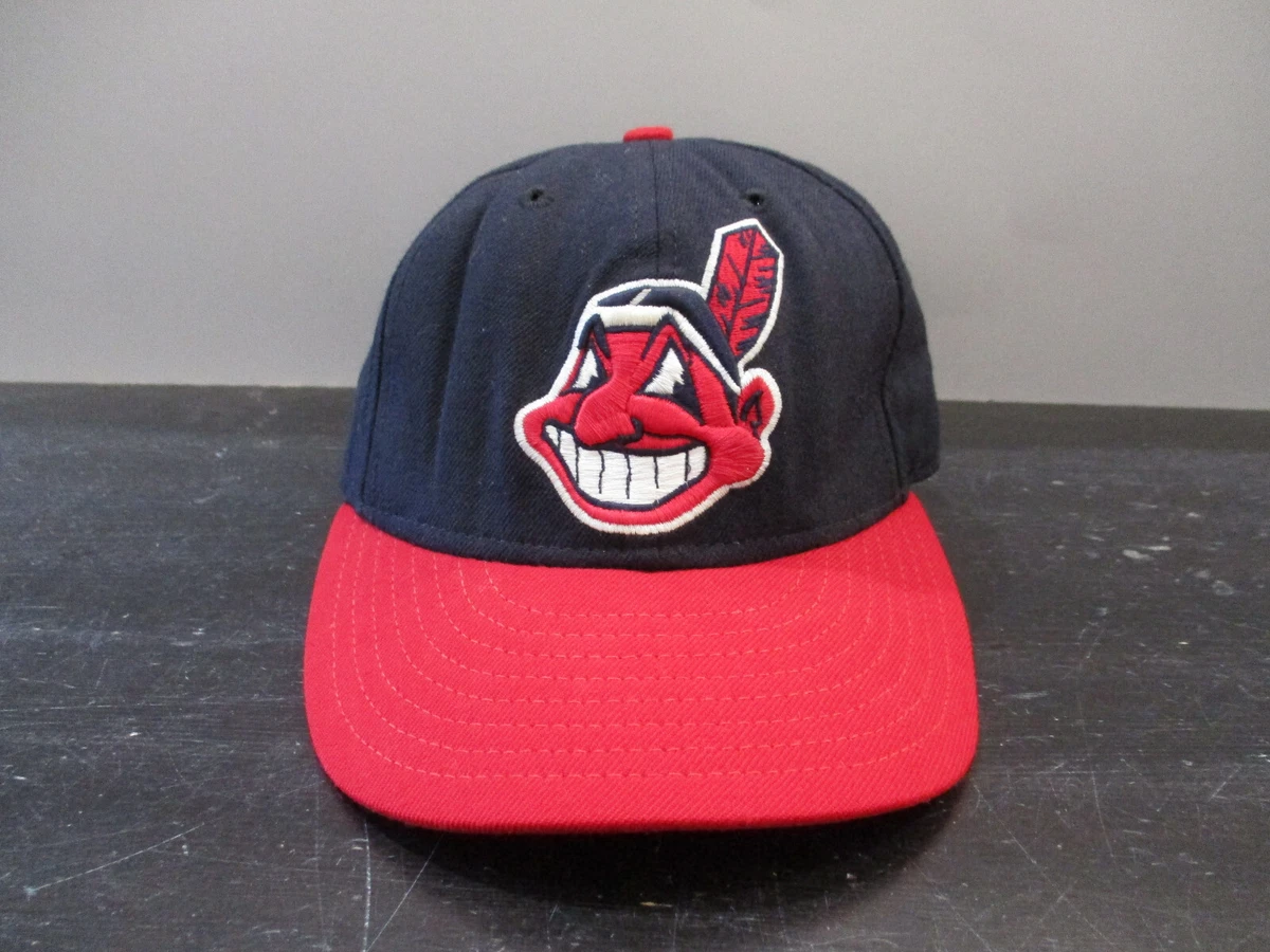 VINTAGE Cleveland Indians Hat Cap Fitted Mens 6 7/8 Blue Red Wahoo New Era  Mens