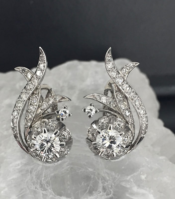 Wertvoller Ohrschmuck in 585er Weißgold besetzt mit 72 Diamanten von ca.3,10ct