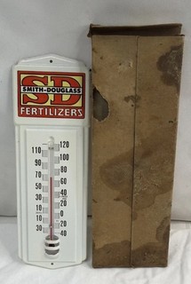 Smith Douglas SD Fertilizers Vintage Working Thermometer With Box