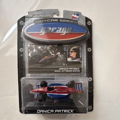 Greenlight IndyCar Series Garage Danica Patrick Rahal Letterman 1:64 Diecast Car