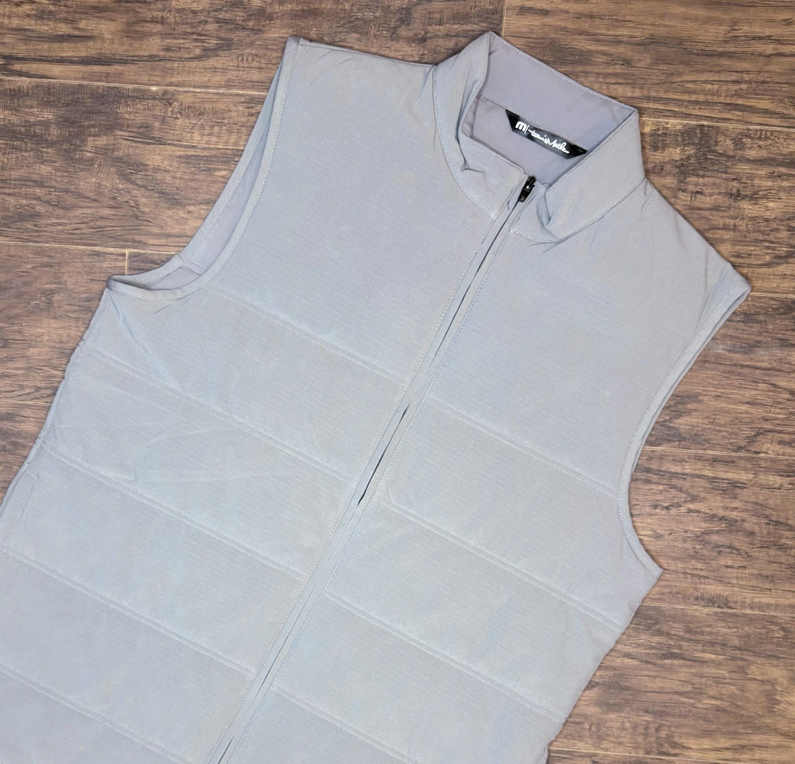 Travis Mathew Full Zip Performance Vest - Gray - Size M
Opens in a new window or tab