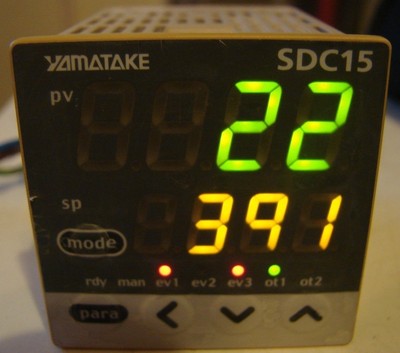 Yamatake SDC15 Single Loop Controller C15TV0TA0300