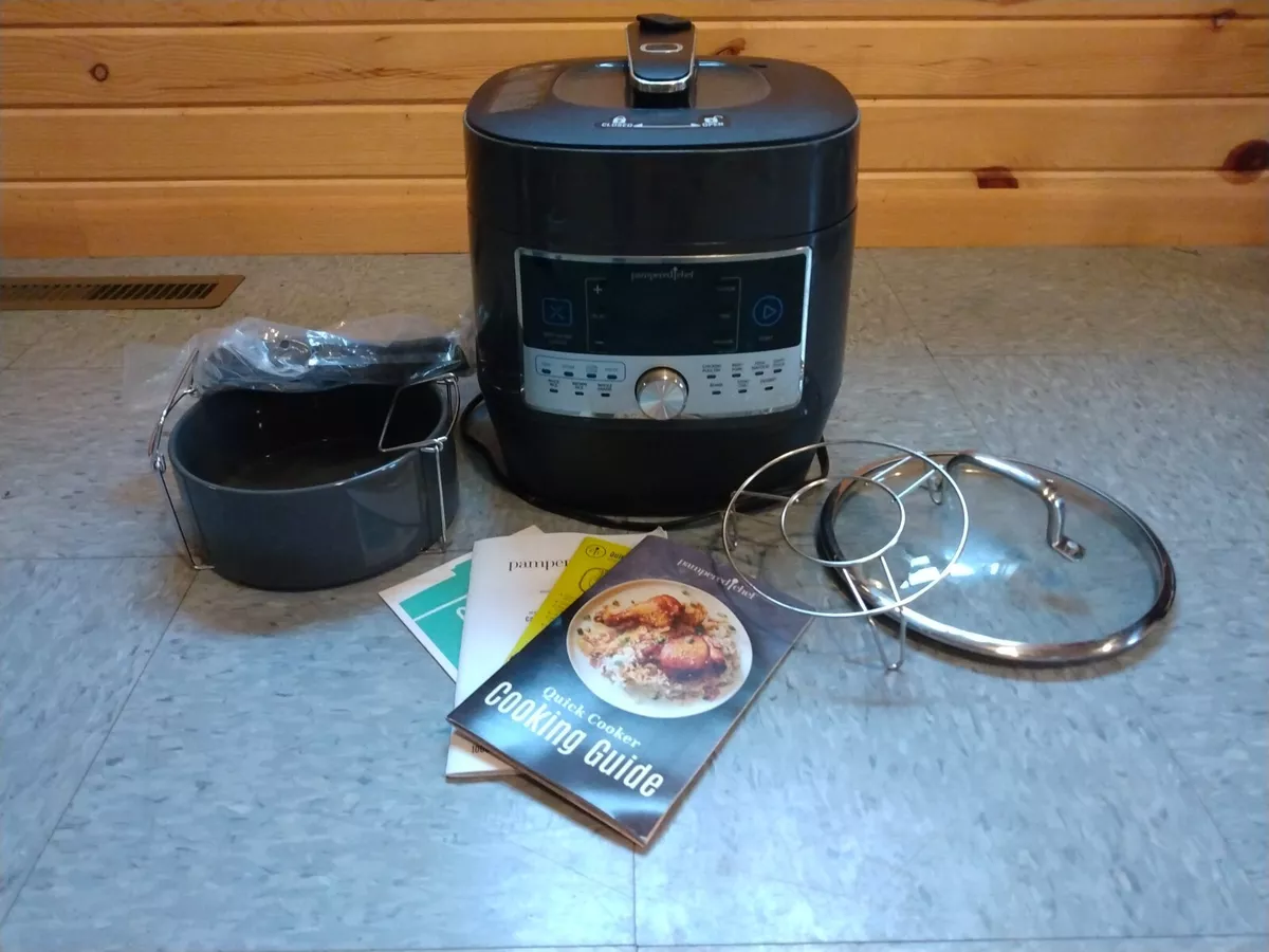 Pampered Chef Deluxe Multi Cooker Set