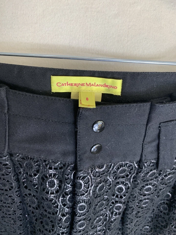 Pantalones Cortos Catherine Malandrino 0 Negros Cintura Alta Encaje Ojales Usados Metálicos Foto 2 de 4