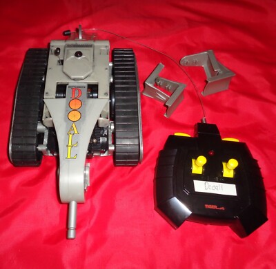 Watch Video WORKING Battlebots DOOALL 12'' Radio Controlled Custom Series RC 2001