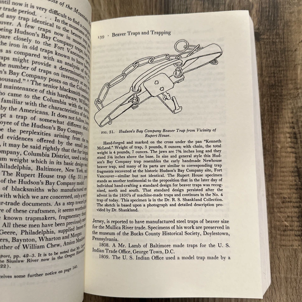 Libro de armas de fuego, trampas y herramientas de los hombres de montaña de 1986 de Russell, Carl P. Foto 4 de 4