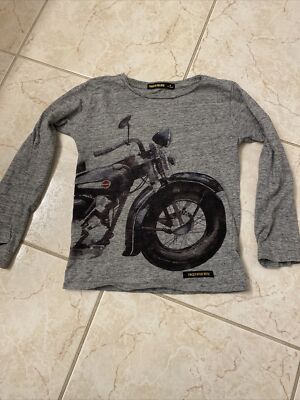 Finger In The Nose Boys Shirt Size 4/5 Years
