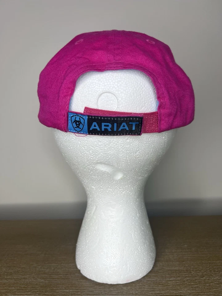 Gorra Ariat Ropa Rosa Azul Escudo Bordado Logo Foto 4 de 4