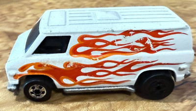 1982 Hot Wheels Super Van White Flames Mainline BW Wheels Malaysia 7649