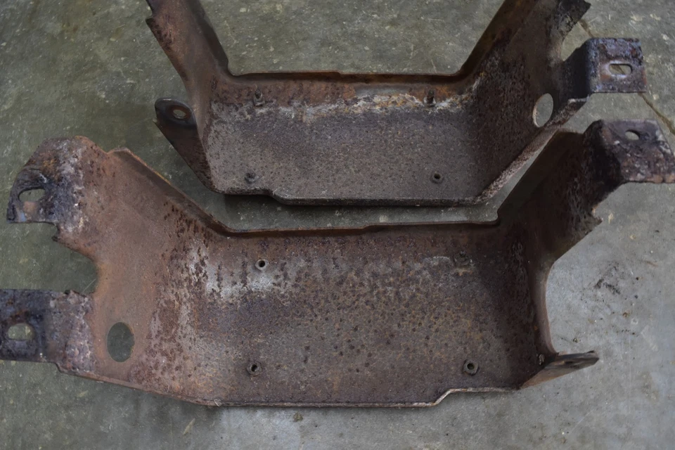 1973 1974 Plymouth Road Runner спутниковый задний бампер кронштейн пара 73 74 2 двери - Изображение 2 из 4