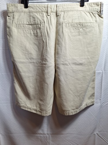 TOMMY BAHAMA Paradise Nation Tencel Lyocell Short Sz 38 Beige Coastal Beach EUC! - Picture 2 of 7