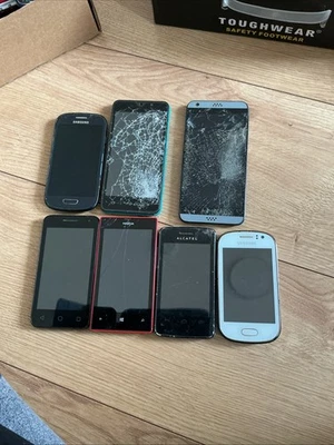 Mobile Phone Joblot - Image 1 of 2