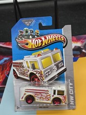 2013 Hot Wheels Treasure Hunt #19 HW City-HW Rescue FIRE EATER White w/Red 5 Sp