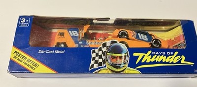 1990 Matchbox DAYS OF THUNDER HARDEE'S RACING #18 TEAM TRANSPORTS